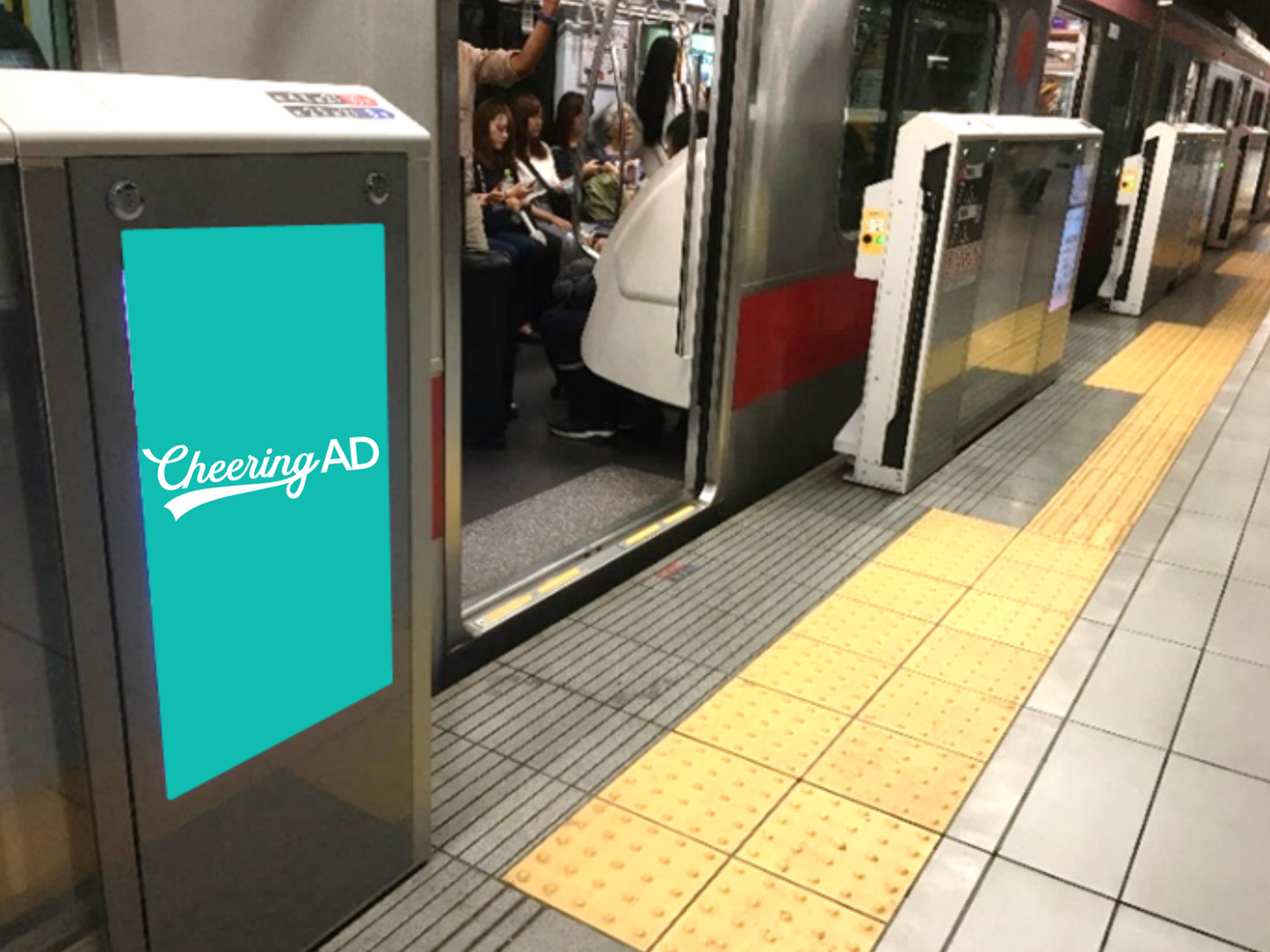 みなとみらい線 馬車道駅 ホームドアビジョン